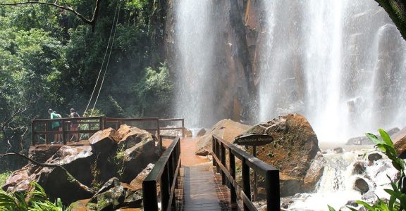 Recanto das Cachoeiras e suas lindas quedas dágua